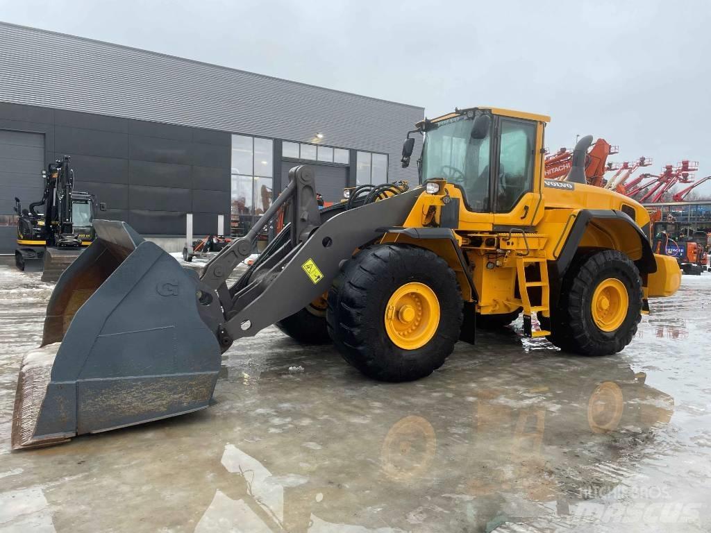 Volvo L 180 G Naudoti ratiniai krautuvai