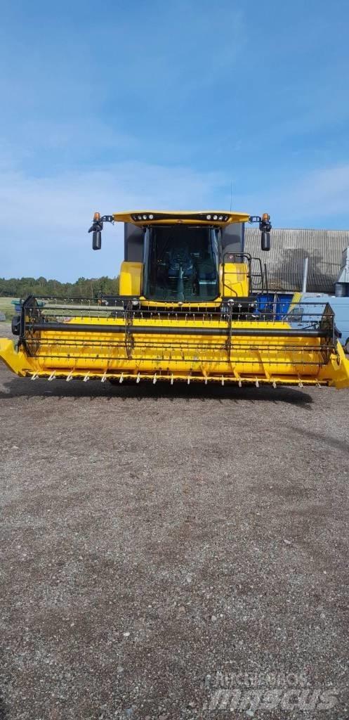 New Holland CX 5.80 Derliaus nuėmimo kombainai