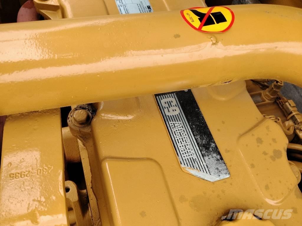 CAT 330 D Vikšriniai ekskavatoriai