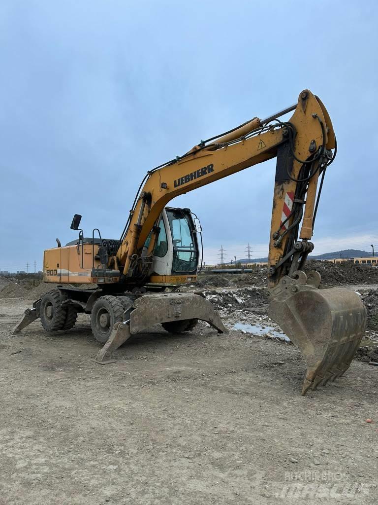 Liebherr A 900 C Ratiniai ekskavatoriai