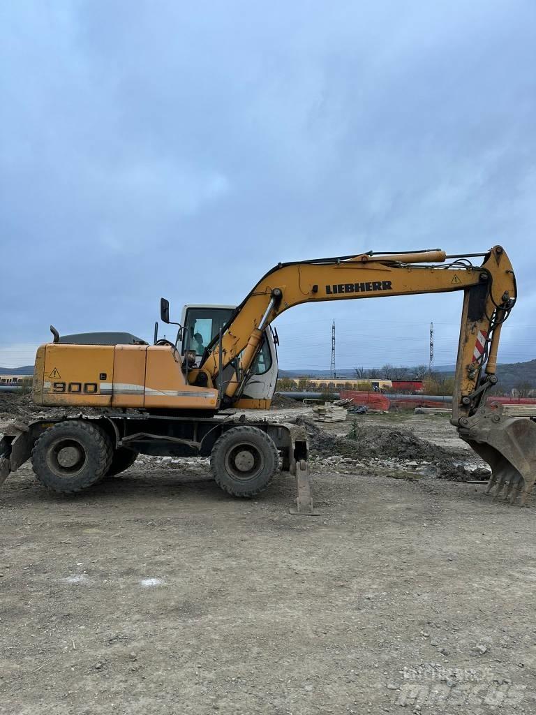 Liebherr A 900 C Ratiniai ekskavatoriai