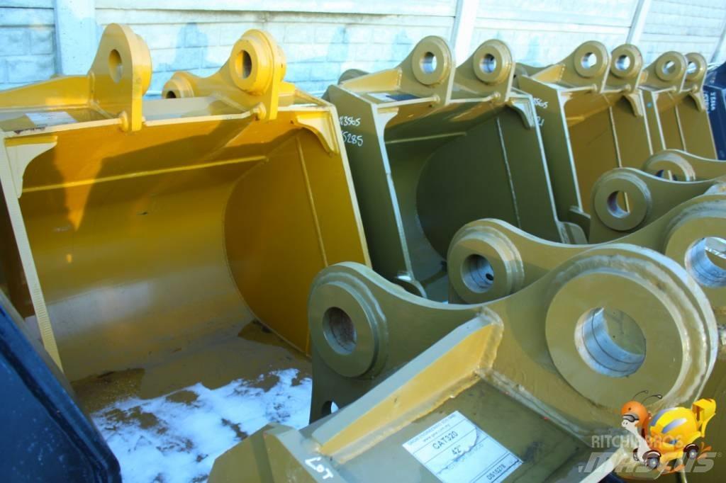 Komatsu PC 200 - 42` Kaušai