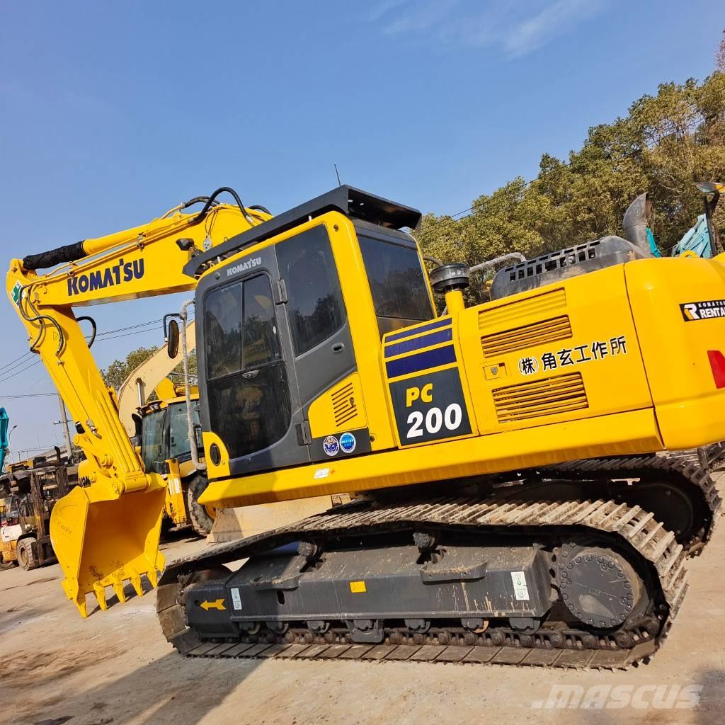 Komatsu PC 200-8 Vikšriniai ekskavatoriai