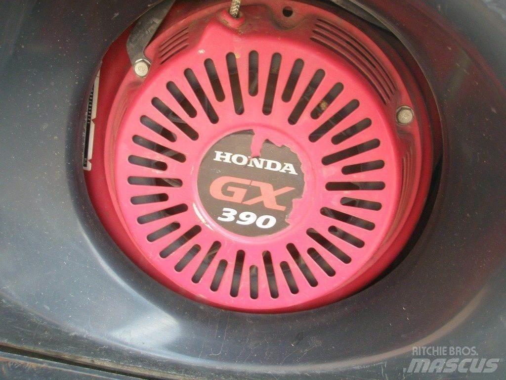 Hinowa HS701 Statybiniai savivarčiai sunkvežimiai