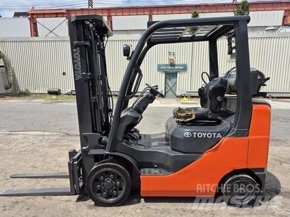 Toyota 8 FGCU 25 Šakiniai krautuvai - Kita