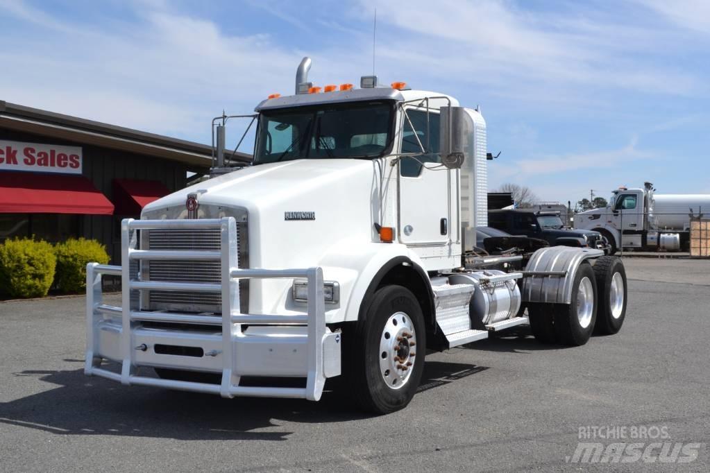 Kenworth T 800 Naudoti vilkikai