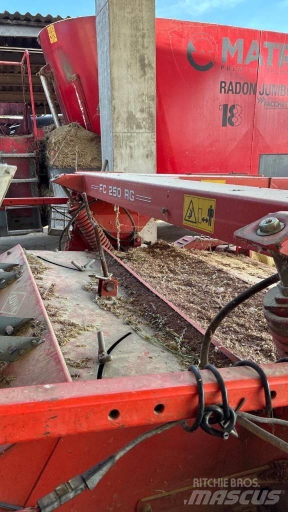 Kuhn FC 250 R G Formuojančios žoliapjovės