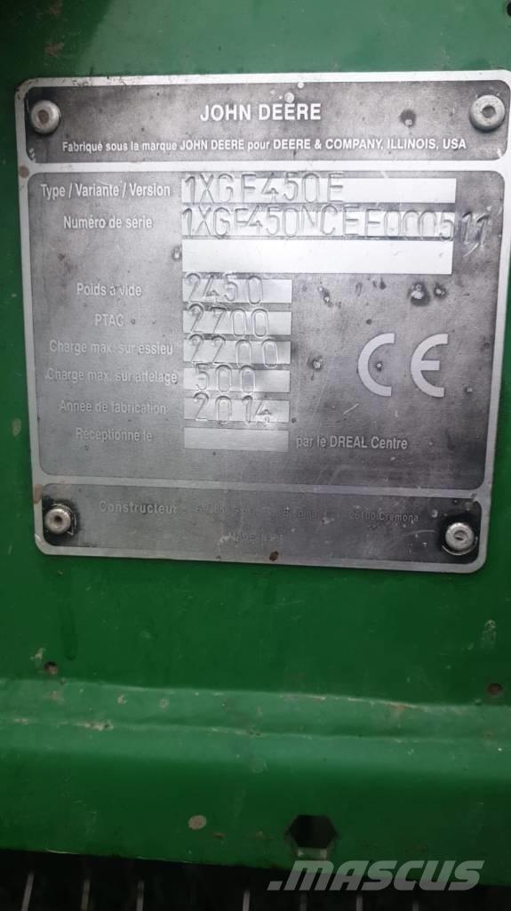 John Deere F 450 Ritinių presai