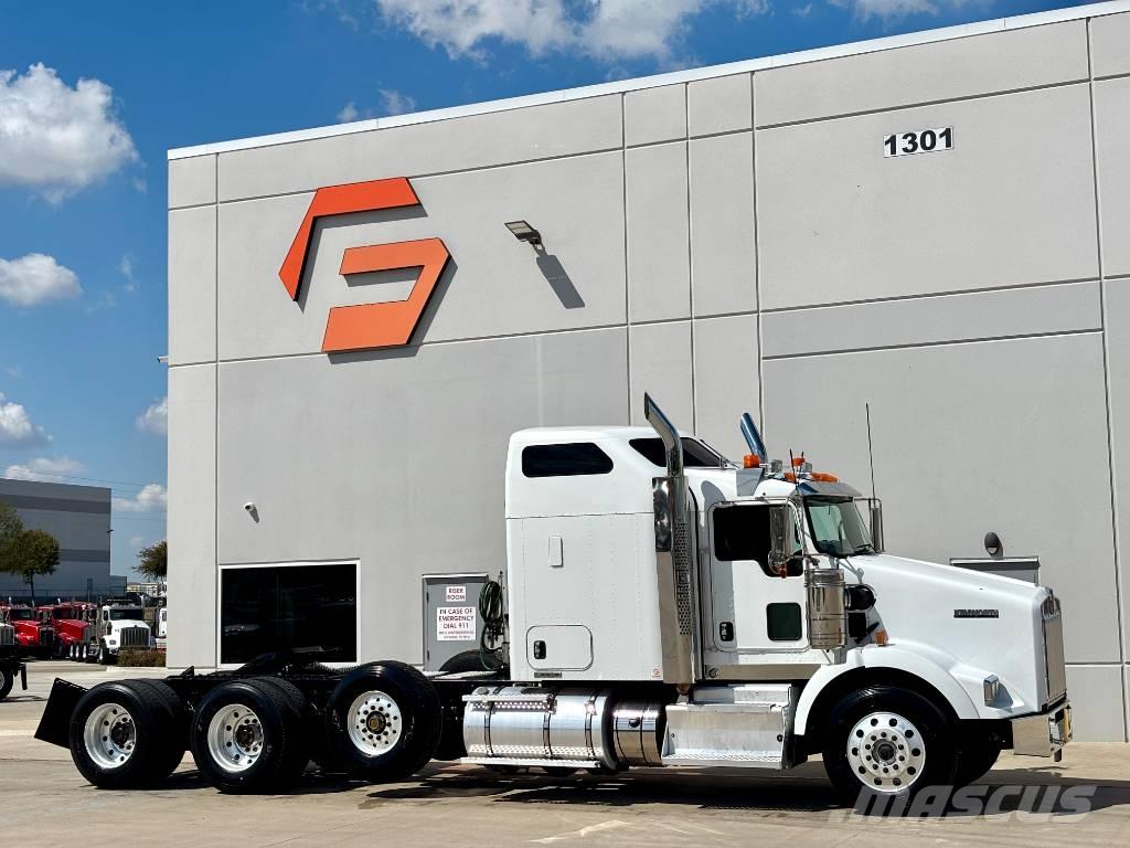 Kenworth T 800 Naudoti vilkikai