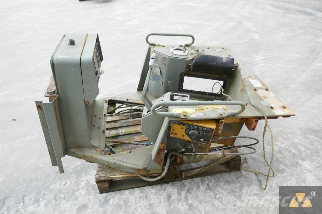 CAT 6T-3309 Kabinos ir salonai