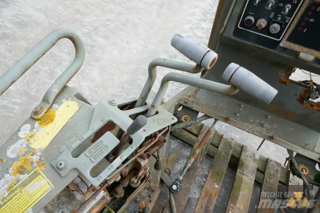 CAT 6T-3309 Kabinos ir salonai