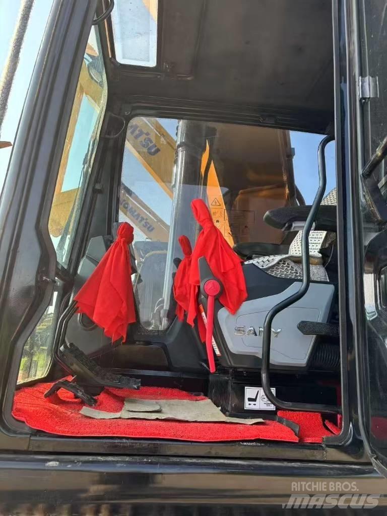 Sany 215 Vikšriniai ekskavatoriai