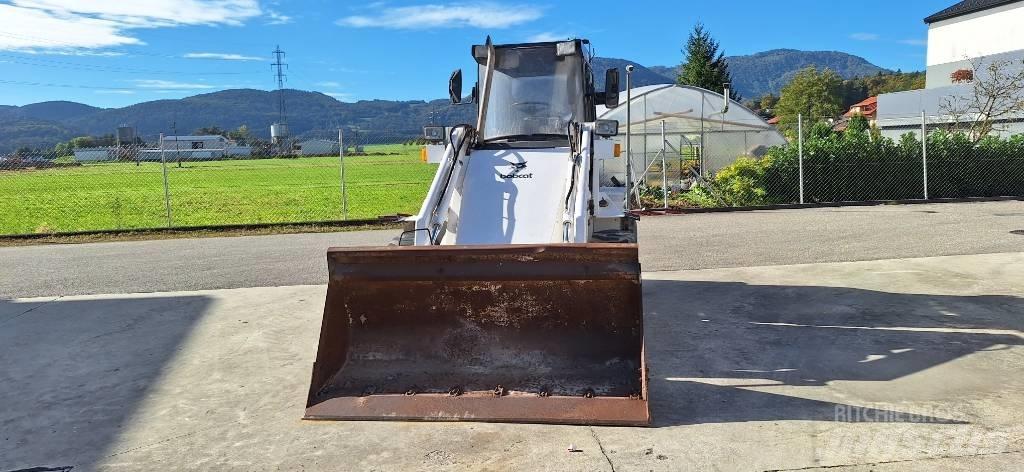 Bobcat 2400 Naudoti ratiniai krautuvai