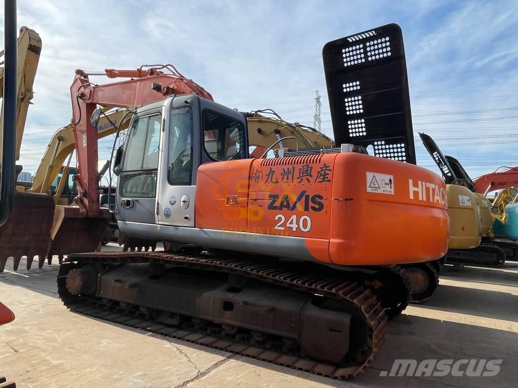 Hitachi ZX 240 Vikšriniai ekskavatoriai