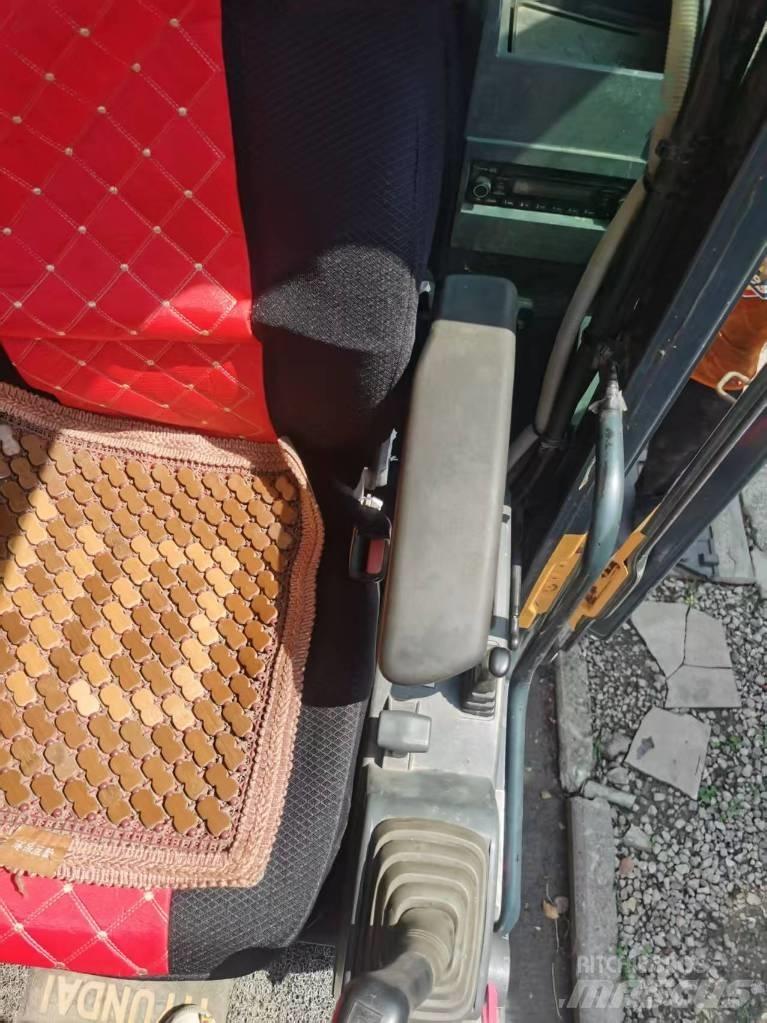 Hyundi 210w-9 Ratiniai ekskavatoriai