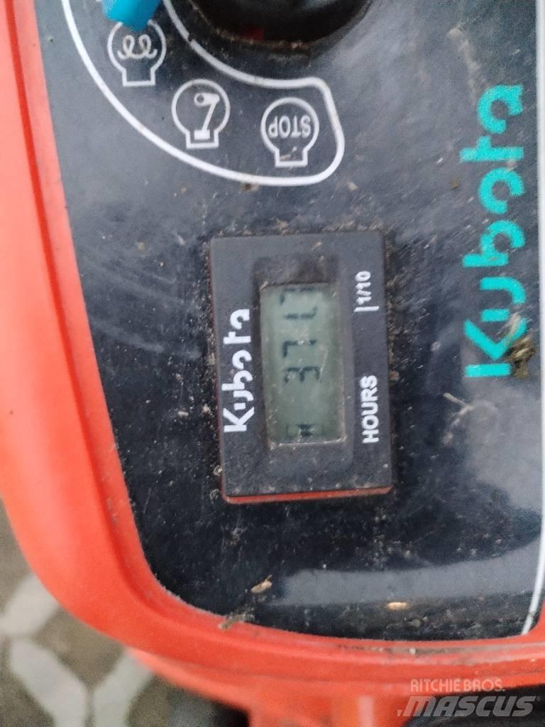Kubota GZD 21 Sodo traktoriukai-vejapjovės