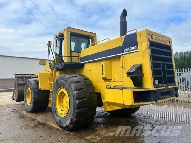 Komatsu WA 600-1 Naudoti ratiniai krautuvai