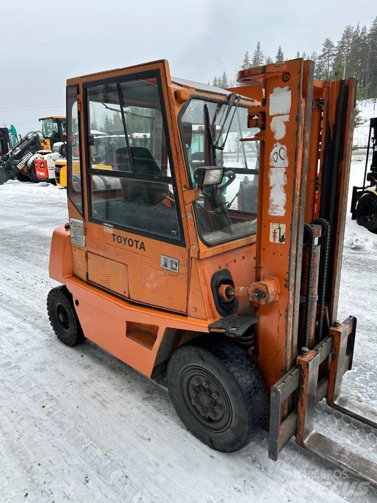 Toyota 02-4FG20 LPG (dujiniai) krautuvai