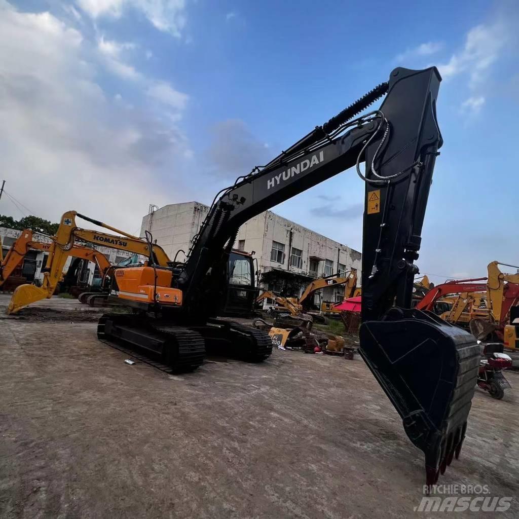 Hyundai R220-9S Vikšriniai ekskavatoriai