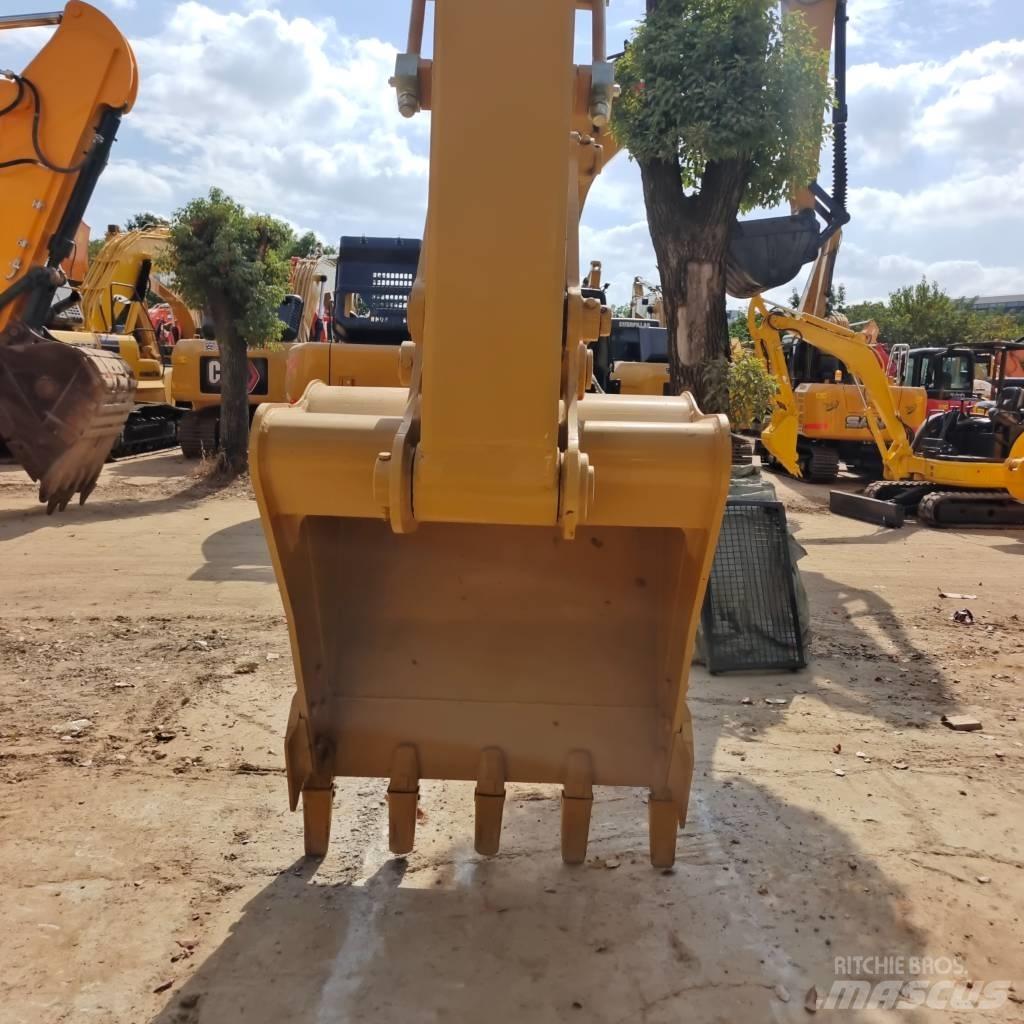 CAT 320 D Vikšriniai ekskavatoriai