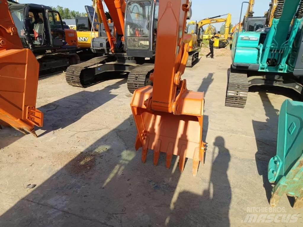 Hitachi ZX130-5A Vikšriniai ekskavatoriai