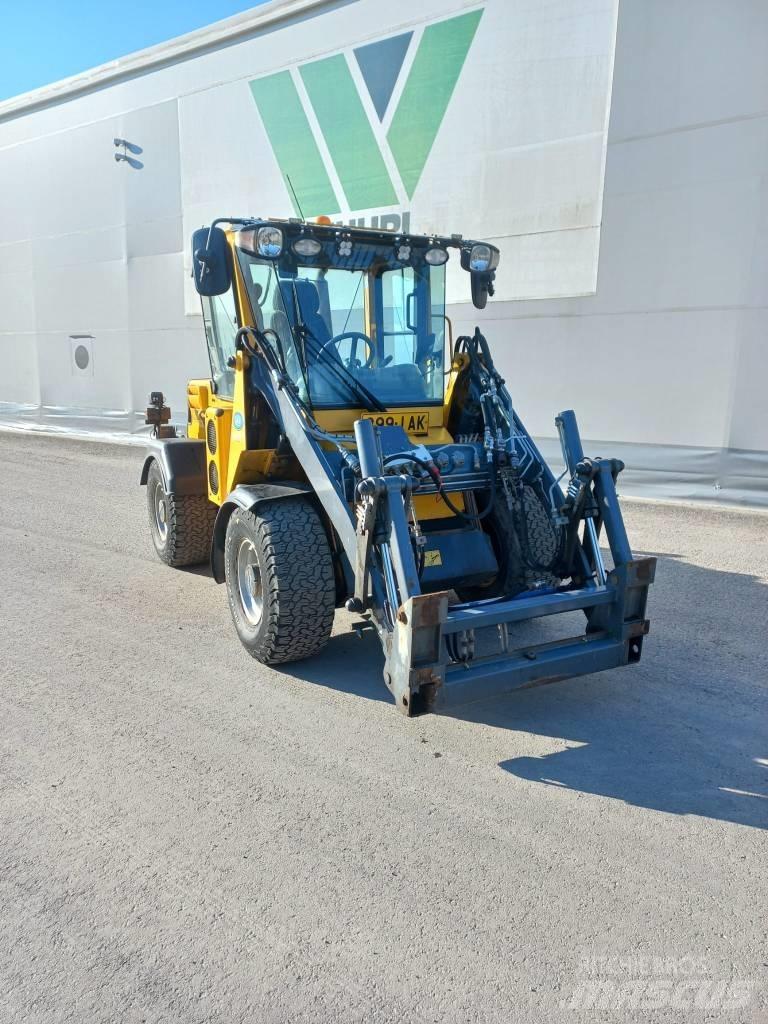 Wille 455 B Naudoti kompaktiški traktoriai