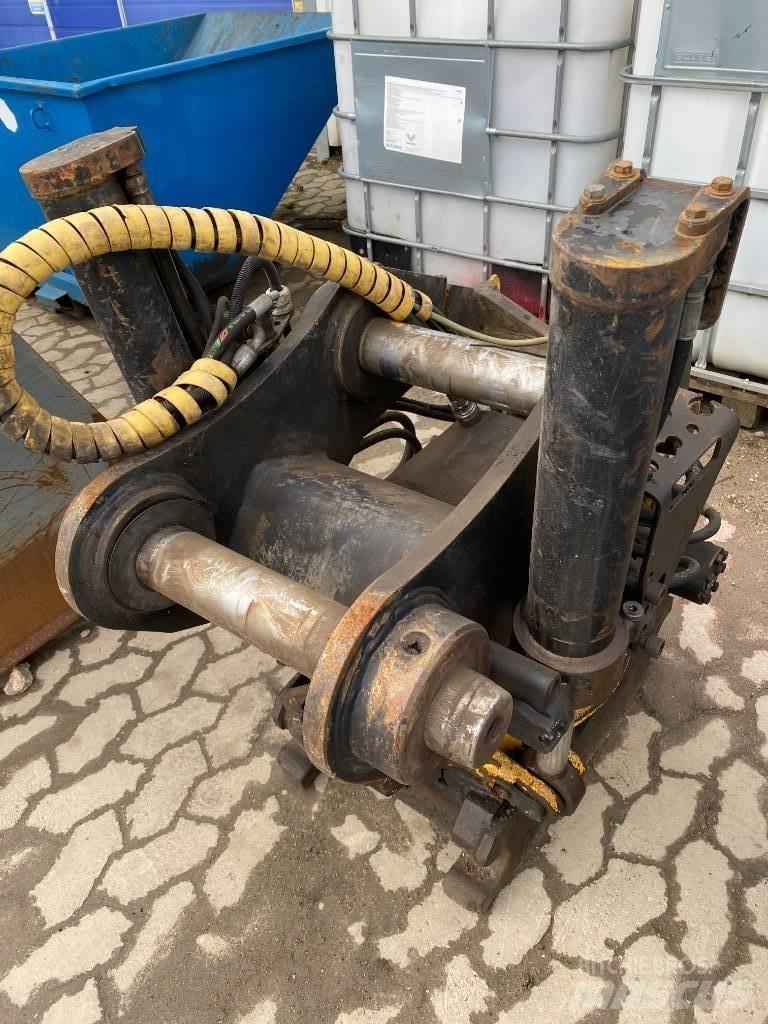 Engcon EC20 SS9 Kaušai