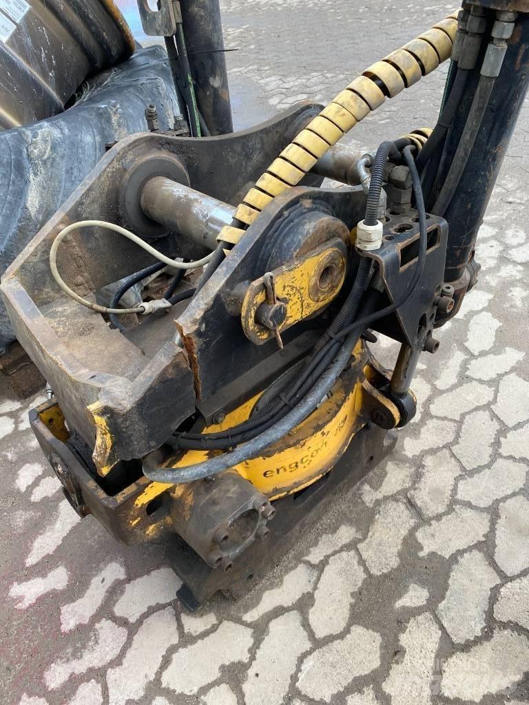 Engcon EC20 SS9 Kaušai