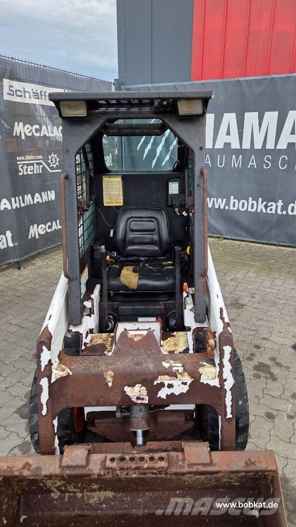 Bobcat 453 Krautuvai su šoniniu pasukimu