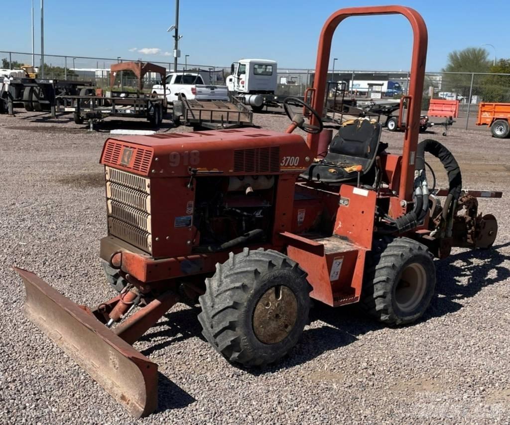 Ditch Witch 3700 DD Tranšėjų ekskavatoriai