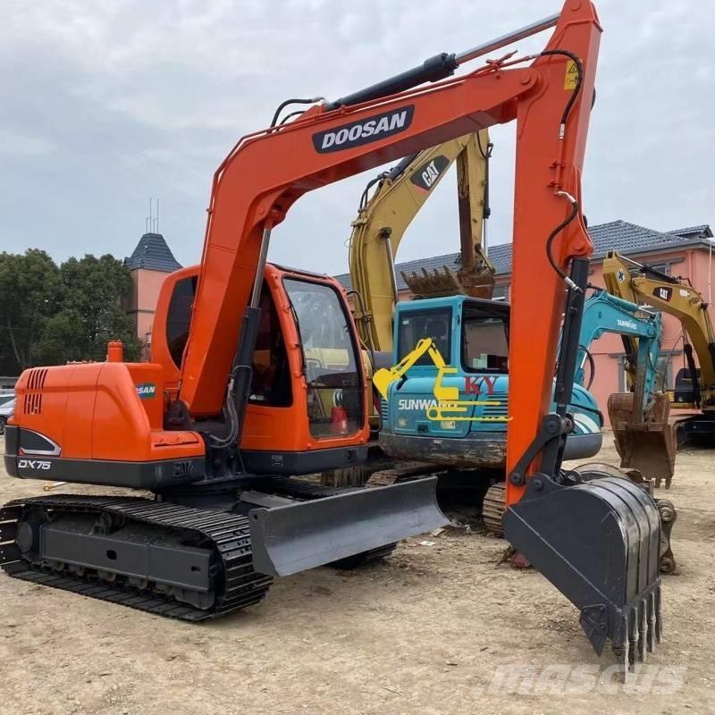 Doosan DX 75-9 Vikšriniai ekskavatoriai