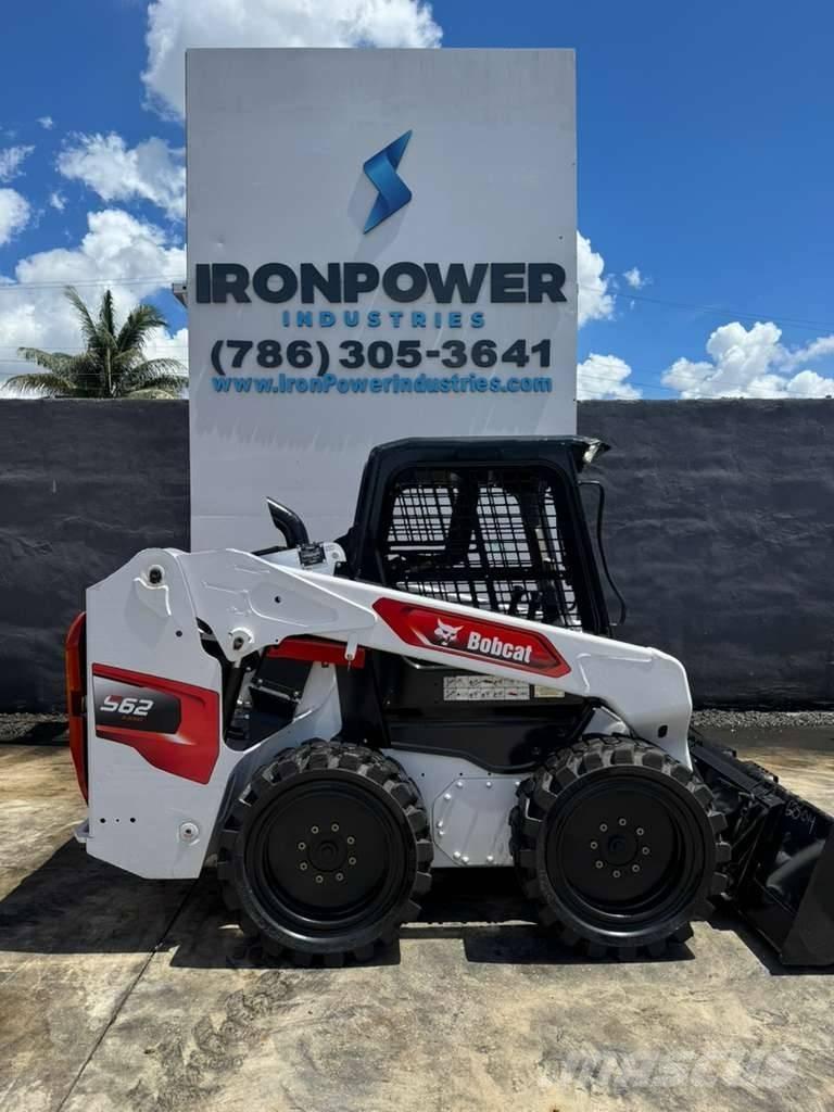 Bobcat S 62 Krautuvai su šoniniu pasukimu
