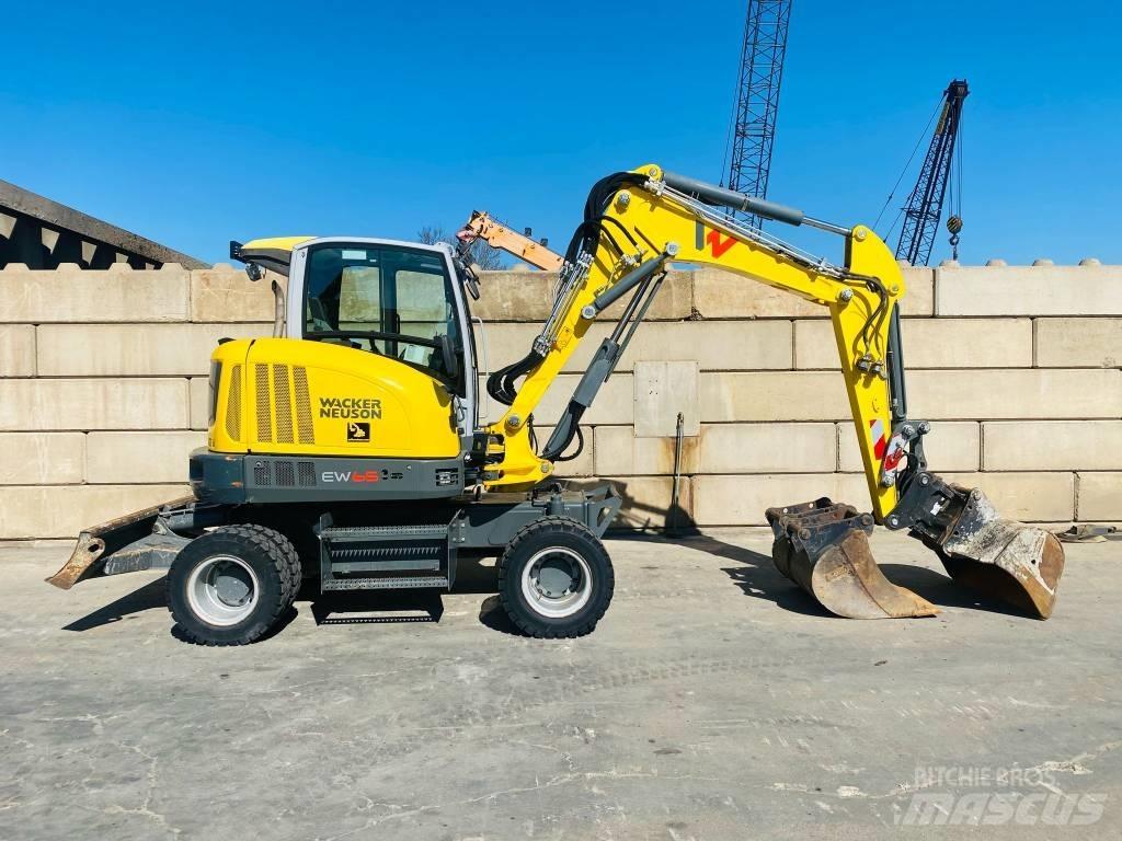 Wacker Neuson EW 65 Ratiniai ekskavatoriai
