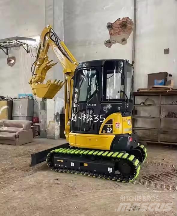 Komatsu PC35MR Vikšriniai ekskavatoriai