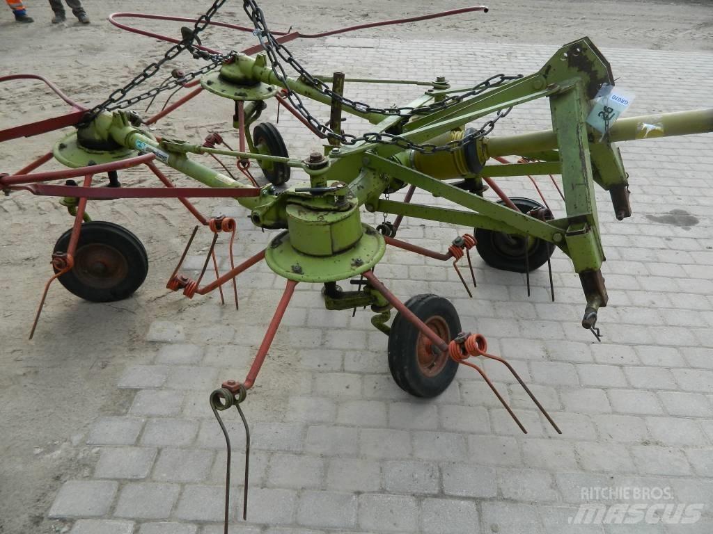 CLAAS 4 Šieno grėbliai ir vartytuvai