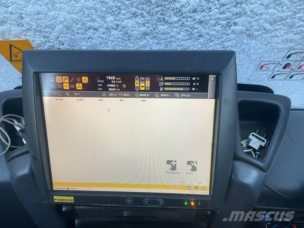 Ponsse WISENT 8W Naudoti miškovežiai (Forvarderiai)