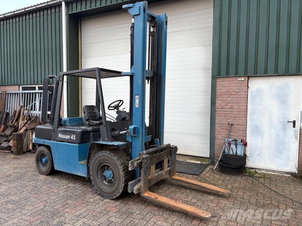 Nissan fd50 Dyzeliniai krautuvai