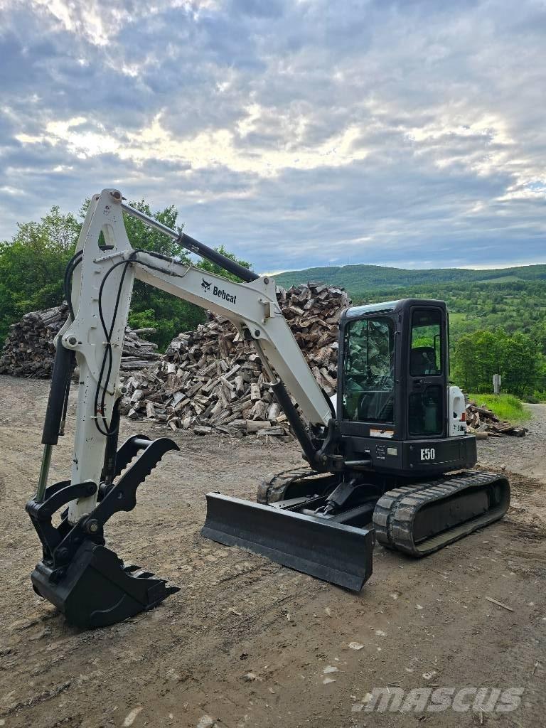 Bobcat E 50 Mini ekskavatoriai < 7 t