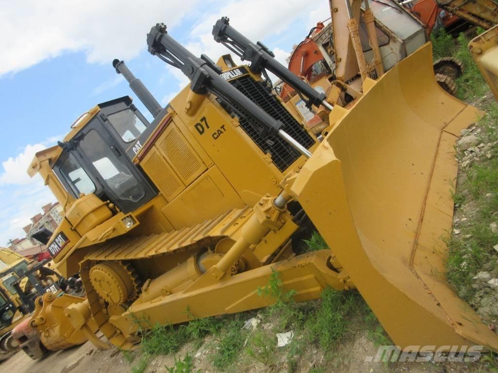 CAT D 7 H Vikšriniai buldozeriai