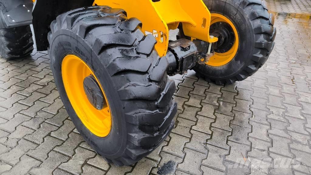 JCB 406 Naudoti ratiniai krautuvai