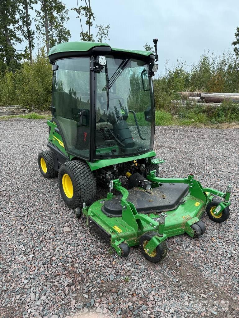 John Deere 1585 Sodo traktoriukai-vejapjovės