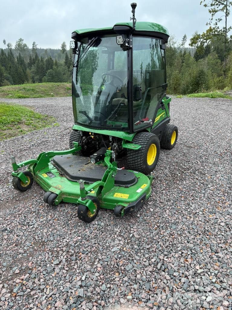 John Deere 1585 Sodo traktoriukai-vejapjovės