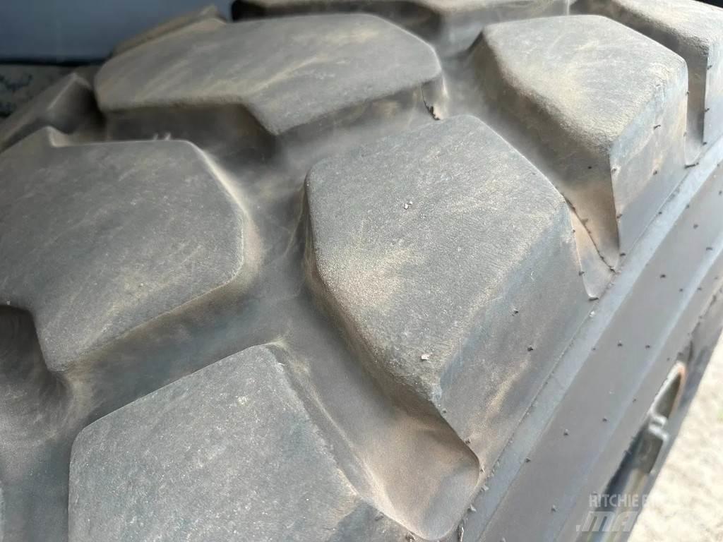 CASE 721G Naudoti ratiniai krautuvai