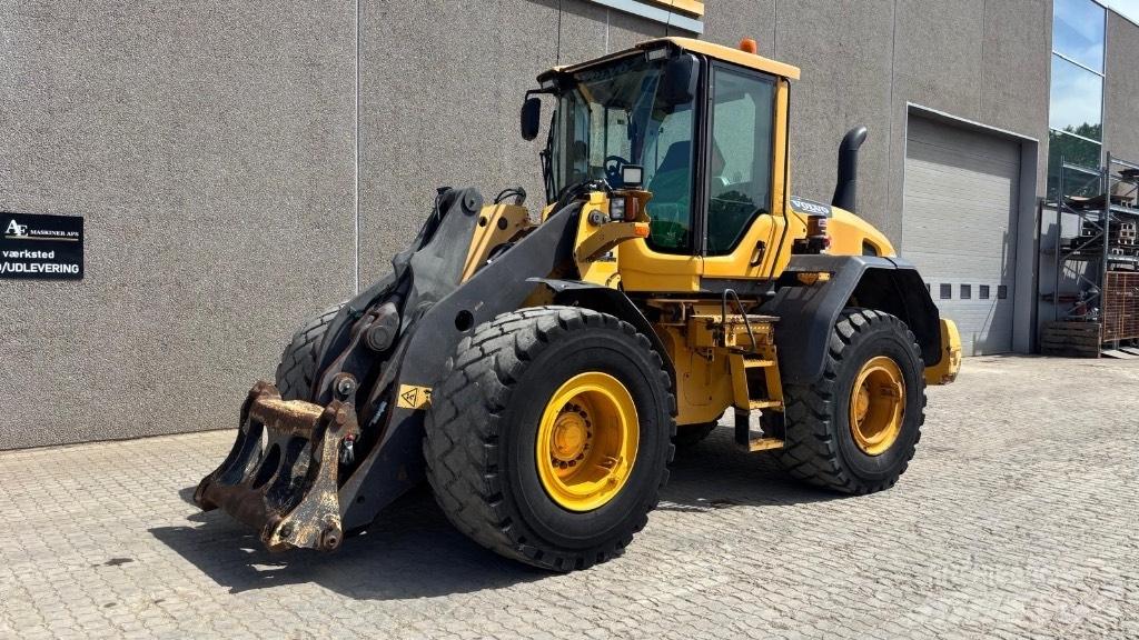 Volvo BM L 90 G Naudoti ratiniai krautuvai