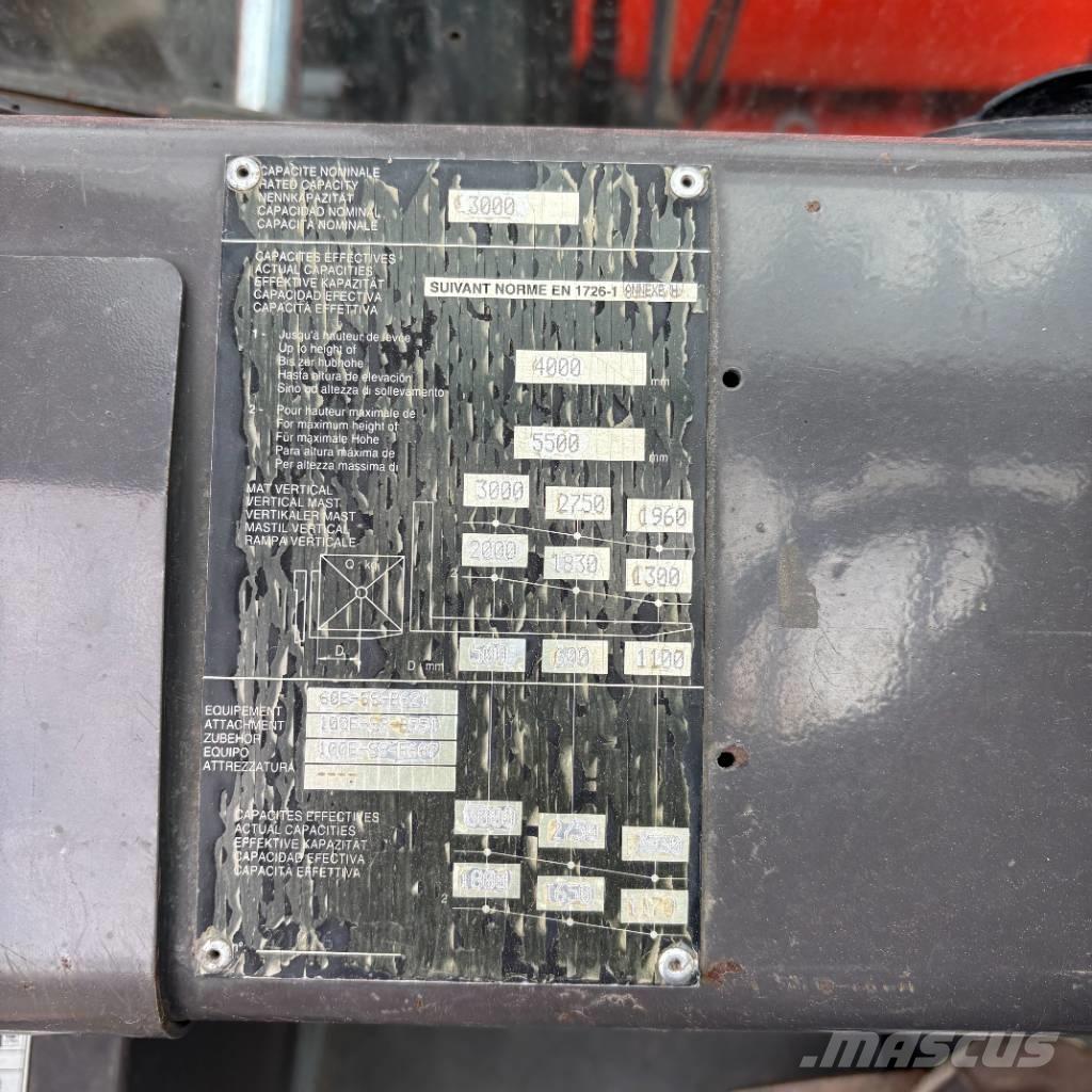 Manitou M 30.4 Visureigiai krautuvai