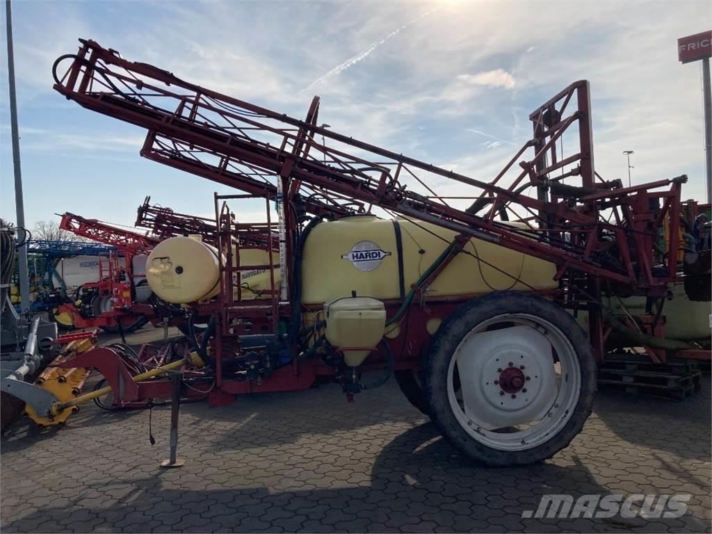 Hardi TZY 2400 Prikabinami purkštuvai