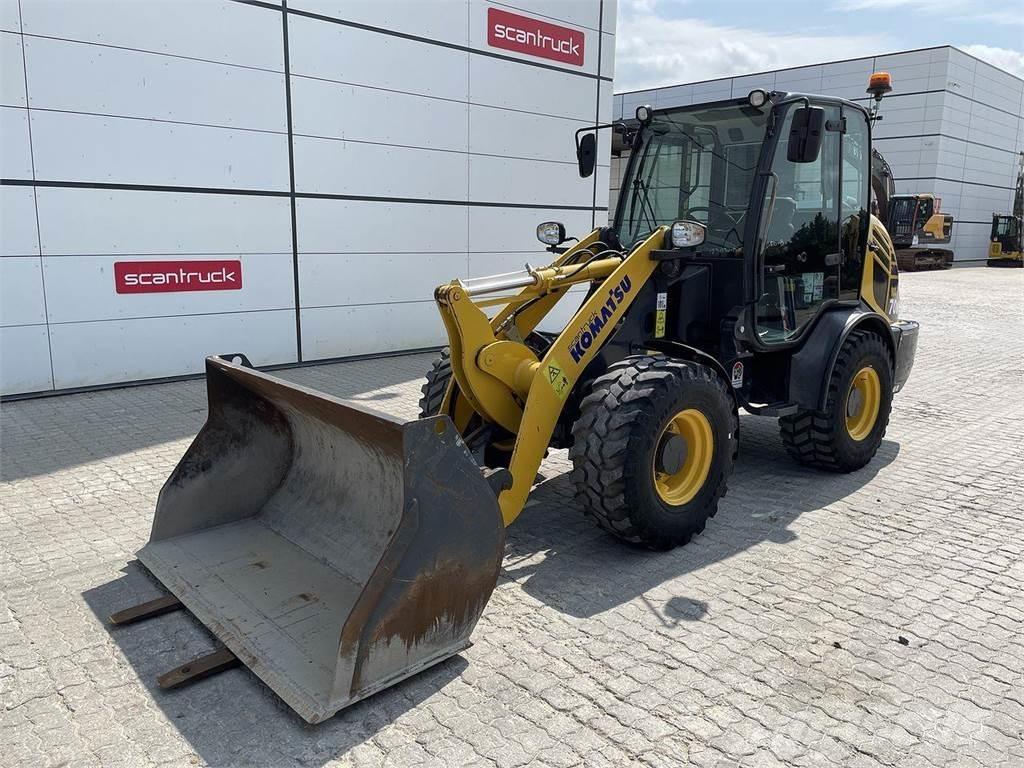 Komatsu WA70M-8EO Daugiafunkciniai pakrovėjai