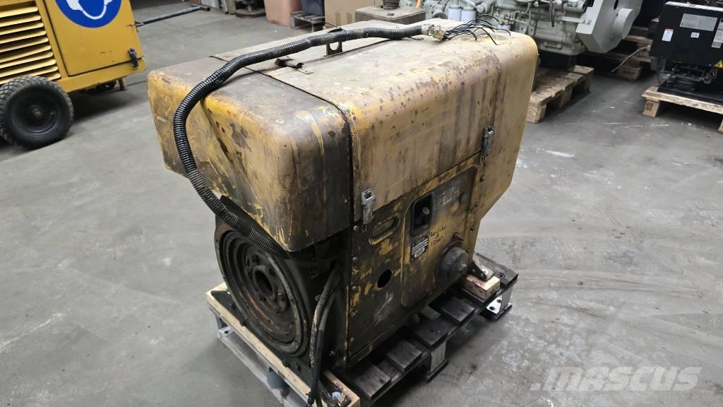 Hatz 3L40C Varikliai