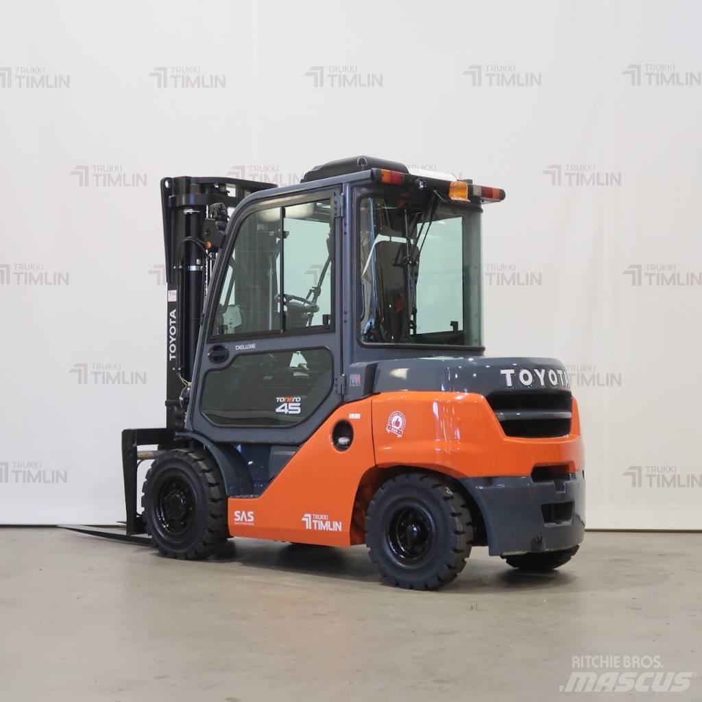 Toyota 40-8FD40N Dyzeliniai krautuvai