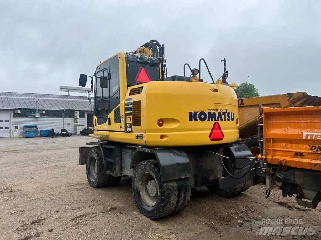 Komatsu PW 148 Ratiniai ekskavatoriai